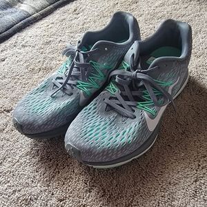 Size 8.5 Nike Tennis shoes